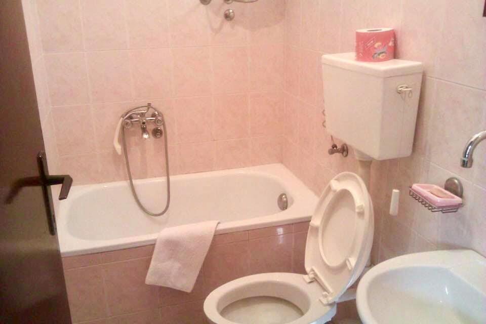 Restaurant & Apartments Jug Сутоморе Екстер'єр фото